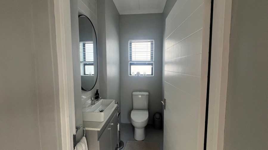 6 Bedroom Property for Sale in Jacobsbaai Western Cape